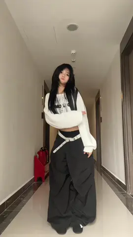 quần dài qá nên nhảy nhẹ th :> | dc @Thư Thor ᐢ. .ᐢ #dance #trend #xuhuong #fyppppppppppppppppppppppp #rubyymjn 