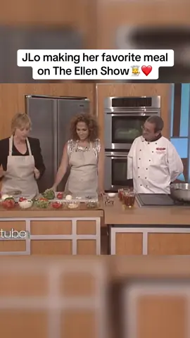 JLo is making her favorite meal on The Ellen Show❤️👩‍🍳#cooking #favorite #ellenshow #jlo #fyp 