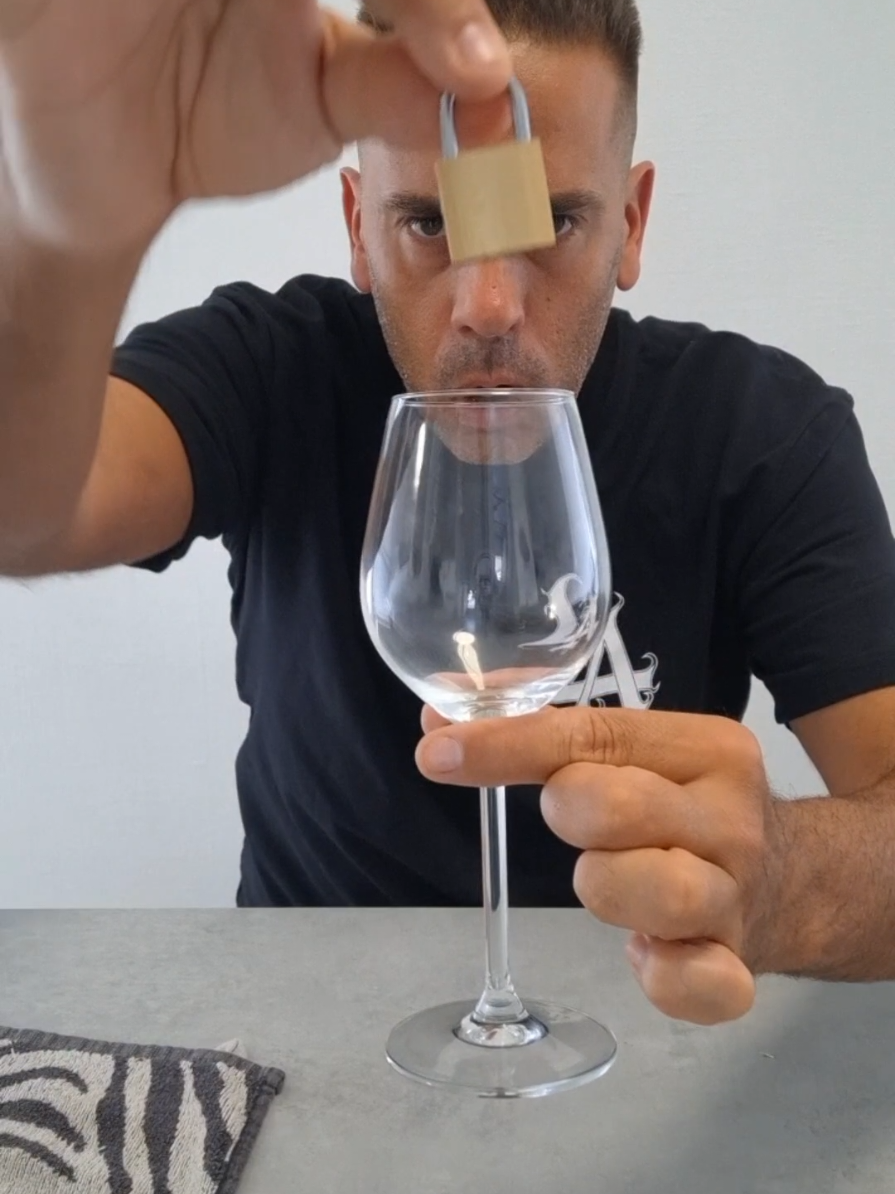 Tutorial Best Crazy Magic Trick 🤣 🤣  #tutorial #magic #foryou 