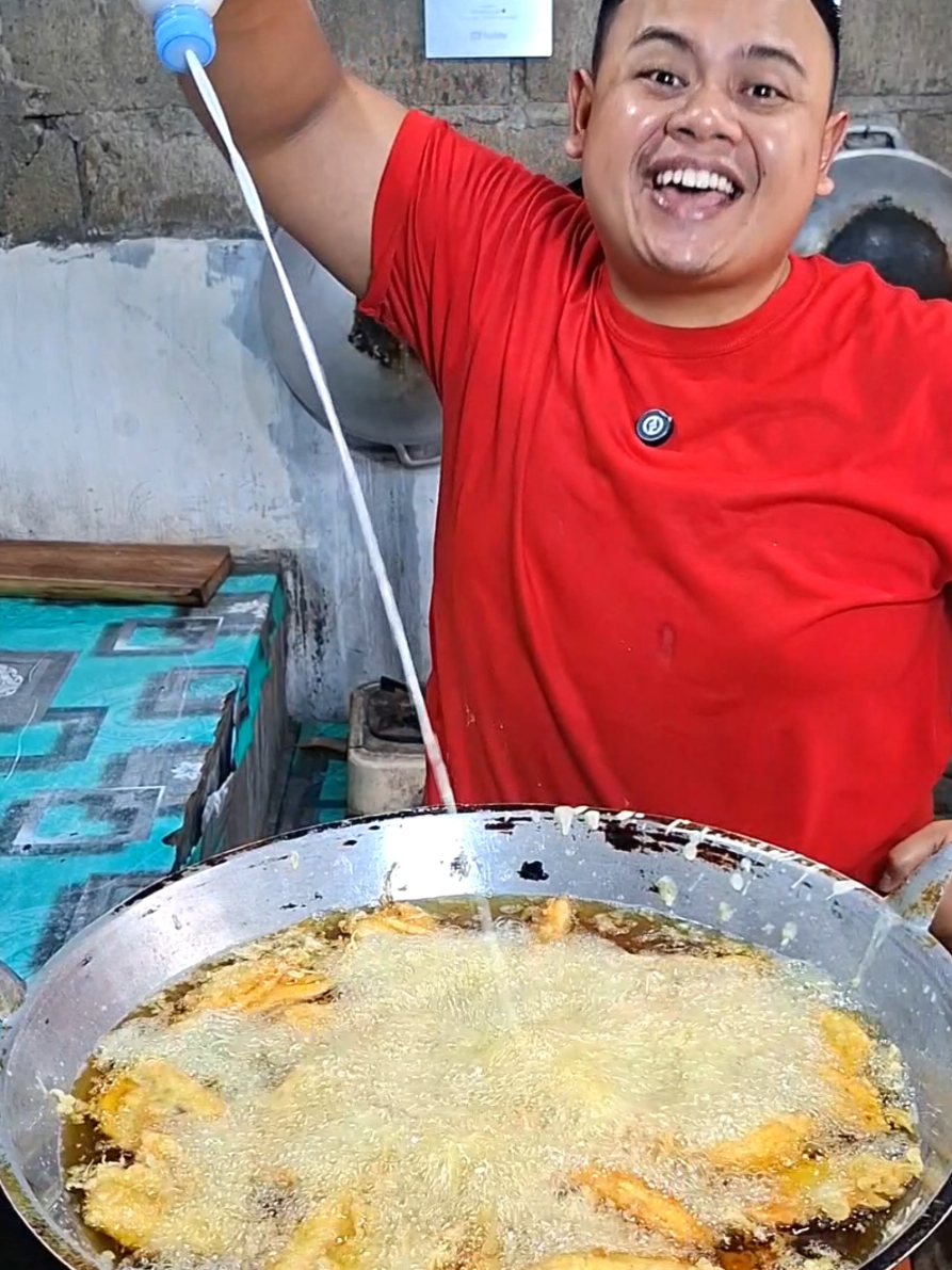 PISANG GORENG CRISPY 🤩🔥 #gorengan #cemilanviral #jajanantiktok #pisanggoreng #fyp 