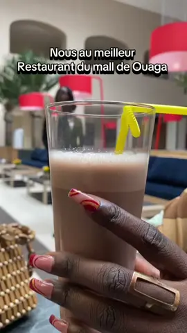 I LOVE YOU BABY ❤️ #burkinatiktok🇧🇫🇧🇫🇧🇫❤️ #couple #restaurant #petitparisouagadougou🇧🇫 #ouagamall 