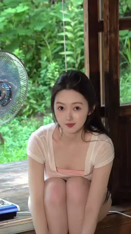 #xuhuong #gaixinh #thinhhanh #vairal #cute #girl #girls #foryou #giaitri #trending #viraltiktok #trendingtiktok #fashiontiktok 