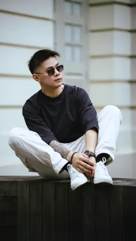 Umisa pa nga si utol. Happy birthday @Ruel Camu  #photography #photographer #posingtips #singapore 