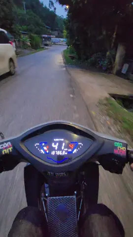 chúng ta không còn như hôm đó, và sau này cũng không còn chúng ta nữa 