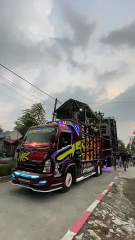 Pesona @HR AUDIO PATI Special performance CARNIVAL SPECTACULAR BALEROMO 2025 jos jiss #karnavalsoundsystem #soundhoregjawatimur #karnaval2025 #soundhoreg #fyp 