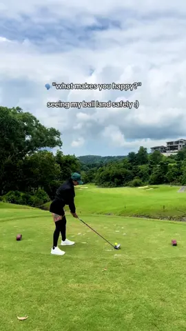Safe landing = happy me 😙 #golf #golftok #golfph #foryou #fyp 
