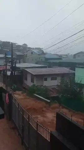 Flood in Lower Bayabas, Pico, La Trinidad, Benguet as of 5:00 PM, August 24, 2025. WATCH: Floodwaters rushed through Lower Bayabas, Pico, La Trinidad, Benguet around 5:00 PM today, August 24, 2025, following heavy rainfall. Courtesy: JH Ukay Ukay #LaTrinidad #Benguet #Flood 