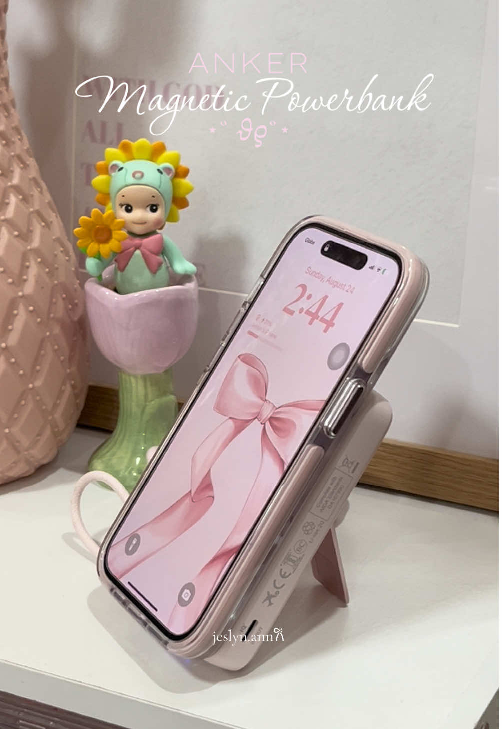 Replying to @Jane Buno #anker #ankerpowerbank #wirelesspowerbank #powerbank #magneticpowerbank 