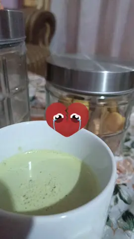 ada masanya.... kangen, sepi, suasana nggak jelas.... ternyata sudah tua pun ada galau... tapi bukan masalah cinta.. tapi sepi... seiring anak