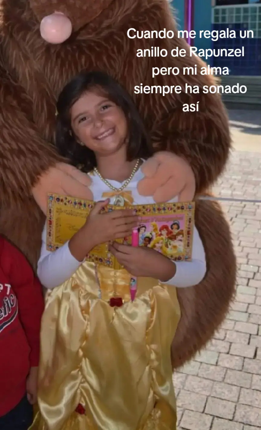 #beautyandthebeast #bellaylabestia #disney #rapunzel #anillo @Disney @TikTok @TikTok Trends @TikTok España @tiktokglobal @tiktok creators @Disney+ @Disney Studios @Disney+ España 
