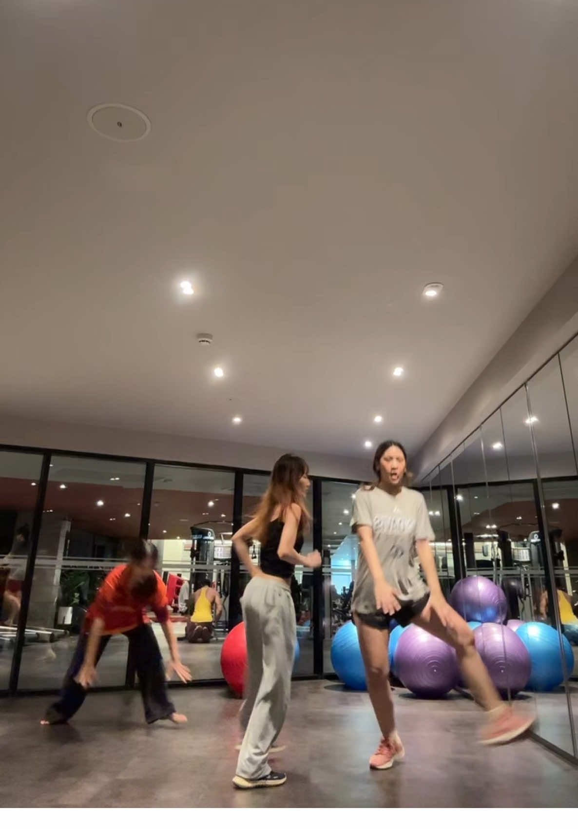 👯‍♀️👯‍♀️#foryoupage #fyp #tiktok 