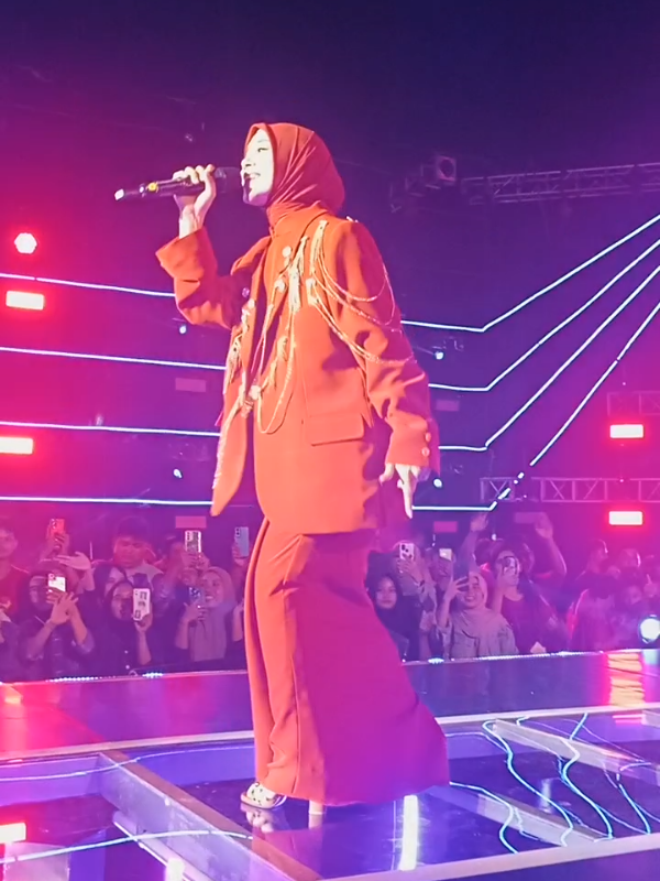Masya Allah suaranya merdu dan indah, Lesti kejora. #lestikejora #hutsctv #ke35 