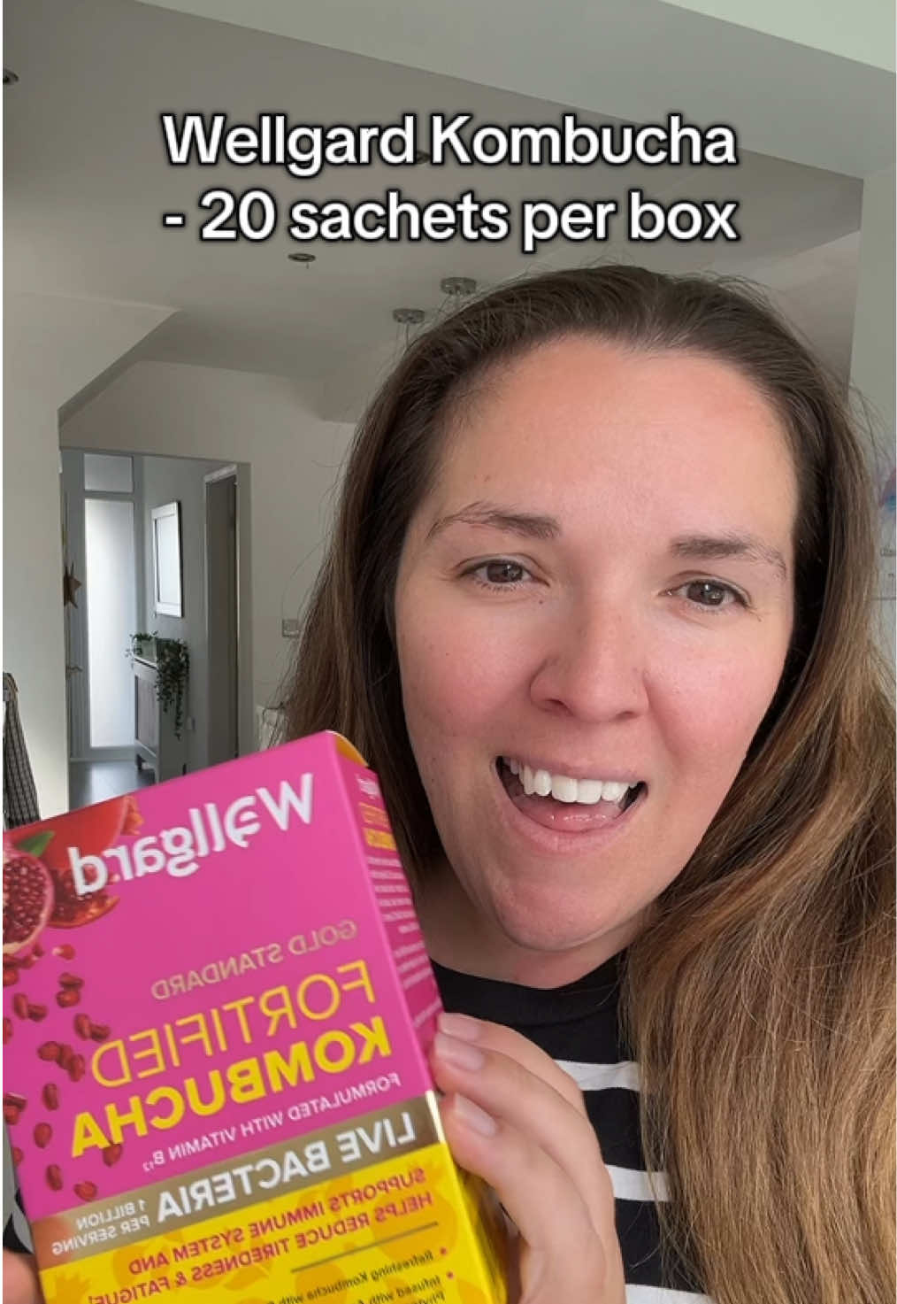 I’ve been drinking Wellgard Kombucha for a month & I’ve noticed I feel less bloated ✨ So easy, so refreshing & just 80p a sachet 🙌  Tap below to try 👇  #Kombucha #WellnessRoutine #HealthyHabits #MyGutHealthJourney #BloatingExperience 
