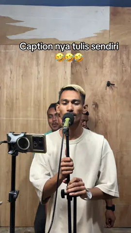 Yang nyanyi lagi sakaratul maut 🤣🤣🤣🤣 @Fuzairi @Rizal Fales @helmi ags 