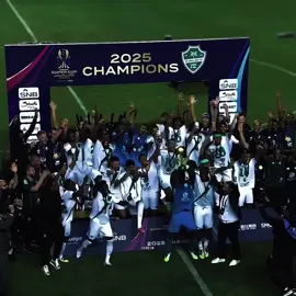 مبروك يا ملوك 💚🏆 #cvueiw #explore #alahlifc #alahli #edit 