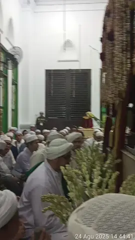 Asalamualaikum jangan lupa sekarang hari ini ,mari hadirilah Haul Akbar Mbah Priok , sayiidul Walid Habib Hasan Bin Muhammad Al Haddad hari ini 24 Agustus 2025 jam 13.00 wib jangan lupa di tunggu kehadiran nya ..ajak jamaah keluarga dll#hajisumanto #faradillahsitiaisyah #haulakbarmbahpriok2025 #fyppppppppppppppppppppppp #fypage 