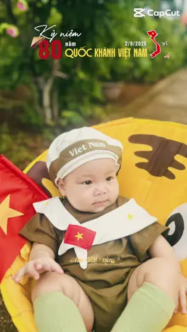 +1 em bé Việt Nam yêu nước🥰 #xuhuongtiktok 
