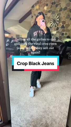 These cropped black Risen jeans are IT 👏 perfect everyday denim that goes with literally everything!! #risendenim #risenjeans #blackjeans #croppedjeans #tallgirljeans  Risen black jeans, cropped black denim, tall girl denim, ankle length jeans, everyday black jeans, casual black jeans outfit, Risen jeans review, petite friendly cropped jeans, high rise black jeans, wardrobe basics jeans, versatile black denim