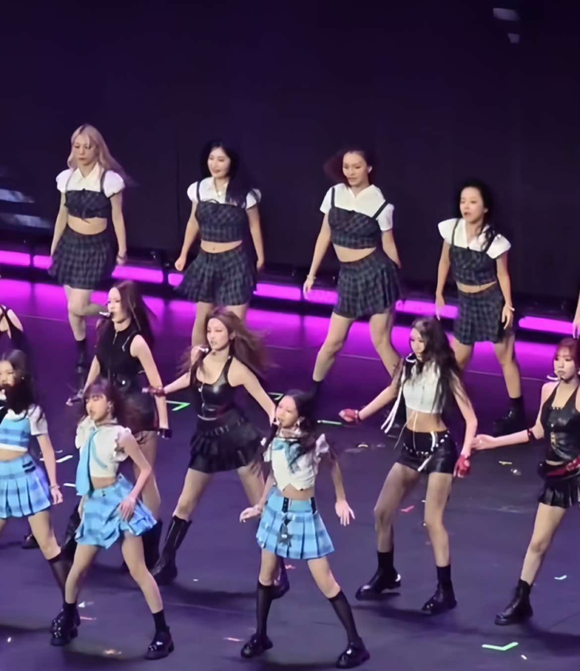 #leesooman #girlgroup #a2o #a2omay #fyp #foryou #cpop #chenyu #shijie #quchang #kat #miche #tmea#bbb#maxitong#xili#baowei#rookies #trainee 