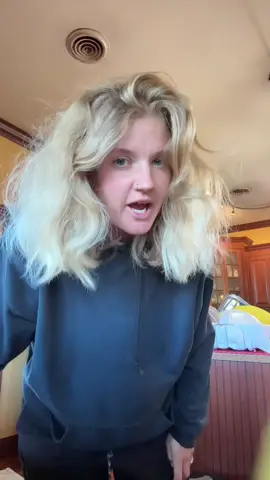 I haven’t done anything to my hair besides cut it in two years and I have a hair appointment coming on Tuesday! If you were in this situation and this is your hair, what would you do to it? ##momlife##hairtok##hairtoks##hairstyle##motherhood##hairstyle##hairstylists