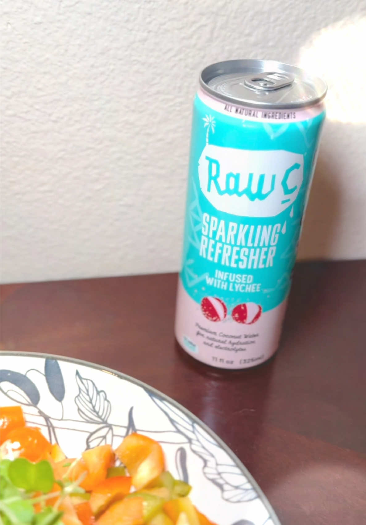 @Raw C 💗🥥 . . . . . . . #coconutwater #coconut #coconuts #healthyfood #healthylifestyle #vegan #hydration #organic #coconutmilk #healthydrink #freshcoconutwater #coconutwateraddict