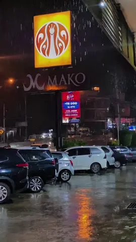 #ambonhujan🌧️ #malamhari 