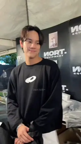 Non kamu bilang gak lelah aja kita tau dari raut wajah kamu tuh bener’ lelah bgt😭🥺dari kemarin kamu bener’ sibuk banget sama aktivitas gak ada buat istirahat apalagi keadaanmu skrg lagi sakit🥺janji ya habis ini kamu harus bener’ istirahat 🥺💙@7r1pl3._.n #nanon_korapat #CATEXPOเชียงใหม่ #fyp 
