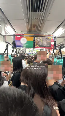 Rush hour in Japan… and it’s completely silent 👀 #japan #japantravels #tokyo #japantrain 