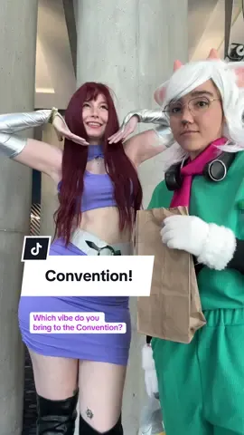 There’s two types and I’m both of them #comicon #convention #starfire 