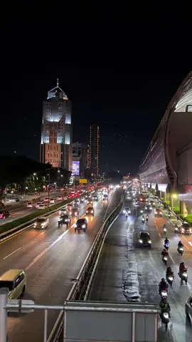 Video nya boleh di ambilin buat bahan content kalian. Di izinkan tanpa syarat. Engga folow jg gpp. Pancoran #foryou #jakarta #fyp #citylights #mediawb 