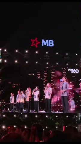 Mẹ yêu con - Concert Sao Nhập Ngũ #saonhapngu #concertsaonhapngu 