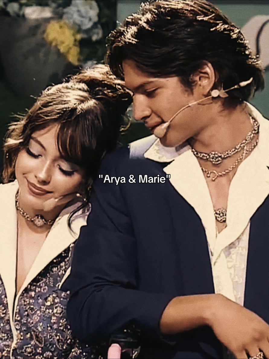 Arya & Marie🤭🤏🏻 #aryamohan #raisamarie #mohanraisa #mora #moralitas 