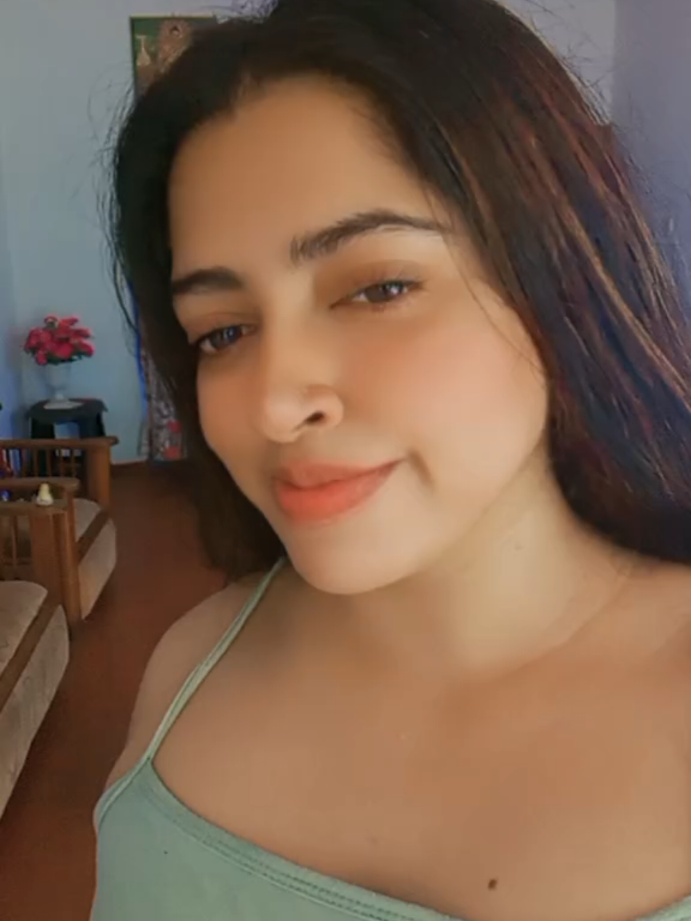 ☘💚☘sheli girl☘💚☘      💃💃💃#dancingqueen👑💃💫 #foryou #කෝලම් පානා💃#10milionviews #viralvideo...01milionlikes..🇱🇰 sri lankan girl ...fyp;)....