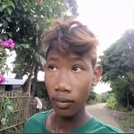 Minggir orang ganteng mau lewat #yohanes #yohanes