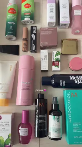 this is insane. #pr #haul #makeup #skincare #beauty 