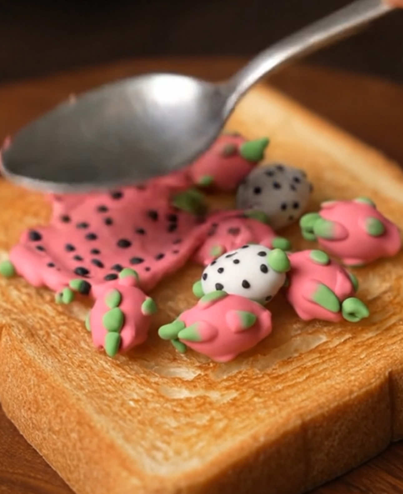 Which dragonfruit food ASMR spread is your favorite? Want to make videos like mine? Visit my page! #asmrsounds #oddlysatisfying #asmr #asmrvideo #whichonewouldyoupick 