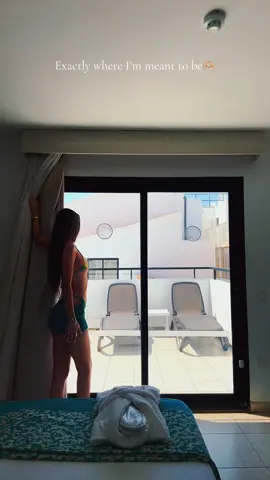 Helllooooo Ibiza