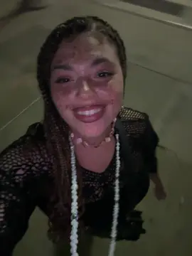 <3