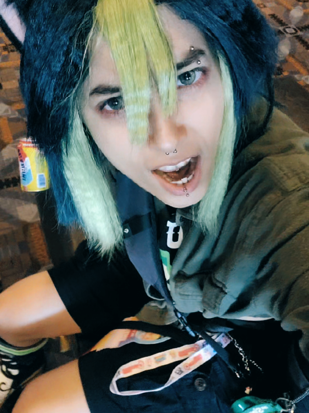 I mean what else are you supposed to do Sunday morning at con🥸 #tighnaricosplay 