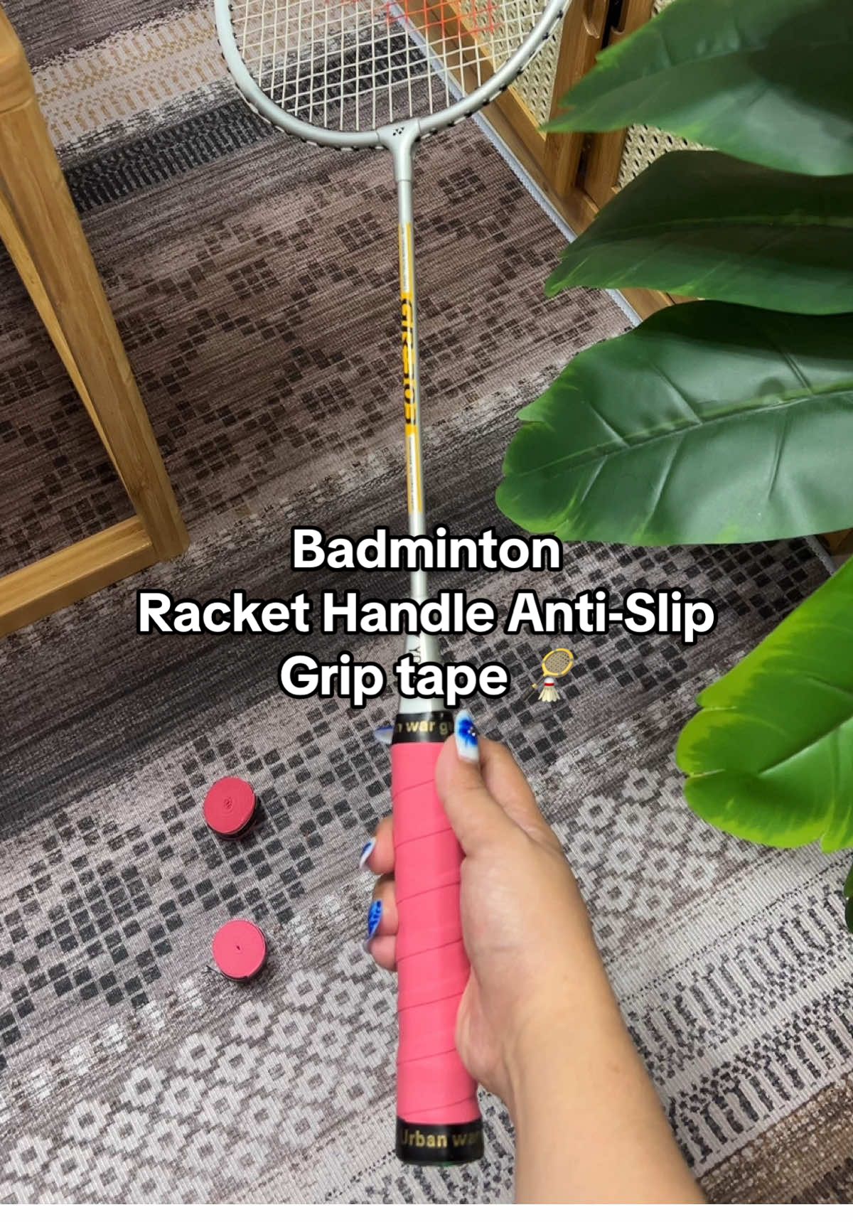 Lessthan P10 lang to!! Madulas or sira na ba grip cover ng raketa mo? This affordable Badminton Anti-Slip grip tape ang kailangan mo! #antislipgrip #griptape #griptapes #badmintongriptape 