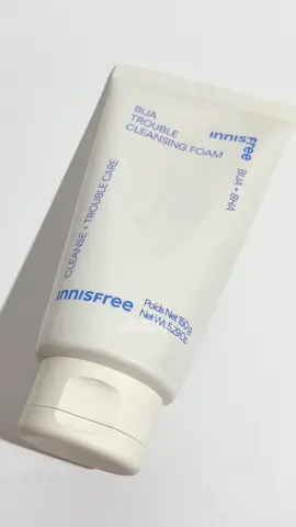 BAGUUUUS! busanya lembut tp kerasa banget bersihnya setelah cuci muka😩💓 #facialfoam #skincare #innisfree #affiliate #fypp 