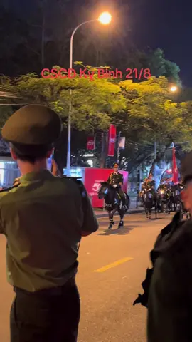 Nhiều bạn bảo tìm video kị binh ko thấy, thì vào xem đỡ nha 😍 Ở ngoài ngầu x10 trên ảnh 😍😍😍 #kỵbinhcscđ  #tonghopluyen #quangtruongbadinh  #xuhuong 