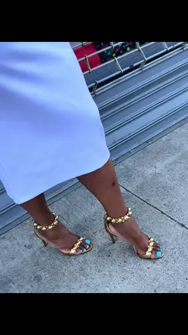 A WOMAN WITH MANY STYLES OF FASHION #fashiontiktok #motivation #fyp #womanofvalor #success 