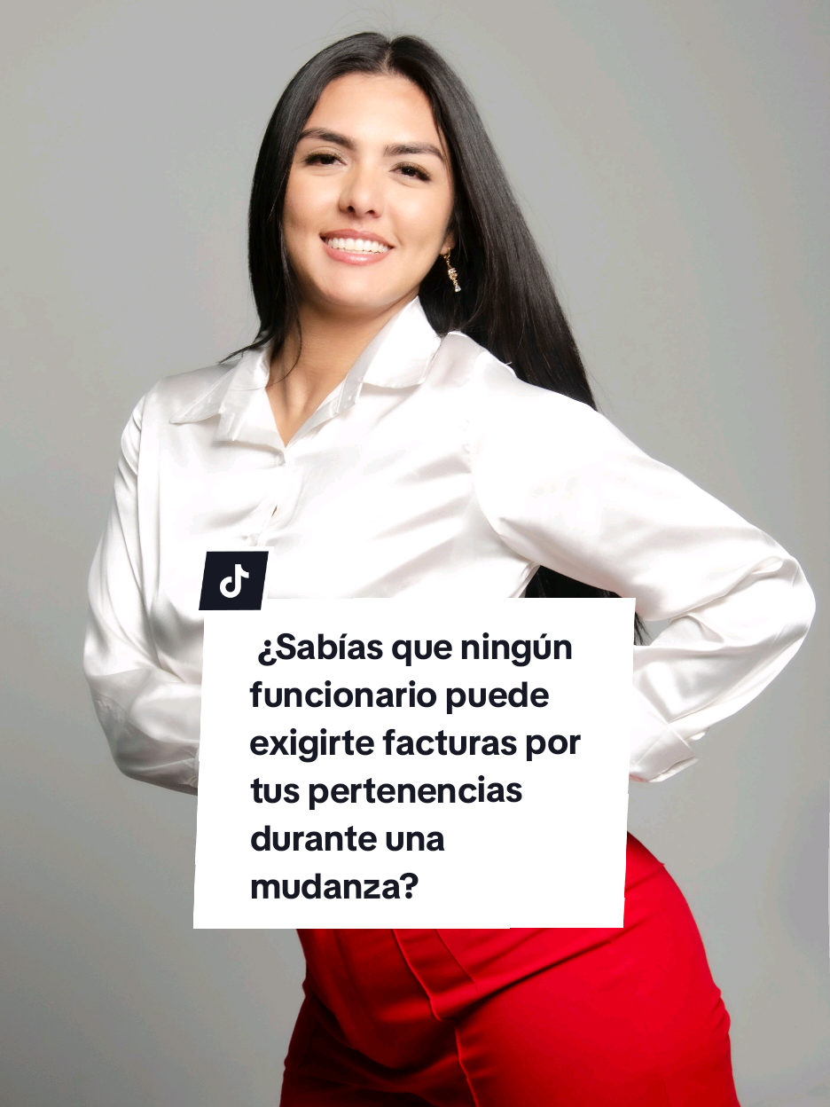 🚗📦 ¿Sabías que ningún funcionario puede exigirte facturas por tus pertenencias durante una mudanza o un viaje? ⚖️ La ley venezolana no te obliga a demostrar con facturas que tus cosas son tuyas. Comparte este video y ayuda a más personas a defender sus derechos frente a abusos en alcabalas. #DerechosCiudadanos #AbusoDeAutoridad #AlcabalasVzla #FacturasNoObligatorias #AbogadaVenezolana 