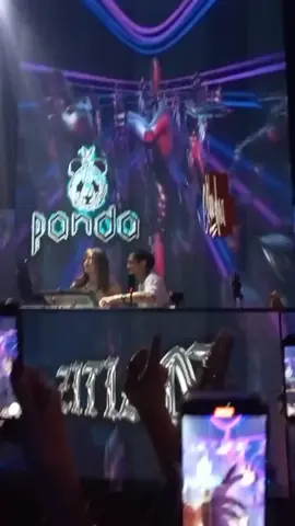 semua teriak PANDA... PANDA... hanya buat nyemangatin anak baik ini 🥰❤️ Dan misi aku untuk teriak PANDA CEMUUNNGUUUTTT sudah terealisasikan dengan penuh rasa haruku yang mendalam. Tetap semangat ya nak panda... kamu kesayangan emak-emak seantero 🥰❤️ GBU 😇 ❤️  #DJPANDA #nevergiveup #monkeyking 