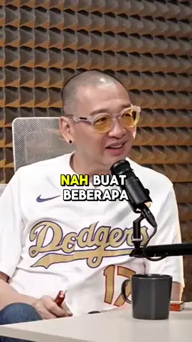 Pemain yang nggak hobi sepak bola tapi cuman suka duitnya doang (SC: Coach Justin) #podcast #sepakbola 