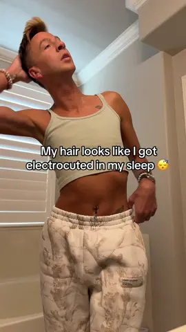 Guess I’m just electrifying ⚡️ ##fyp##foryoupage##gay##tatemcrae