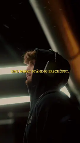Wenn ein Mann innerlich zerbricht, wirst du es daran erkennen wie er sich zurück zieht. #inspiration #lebensweisheiten 