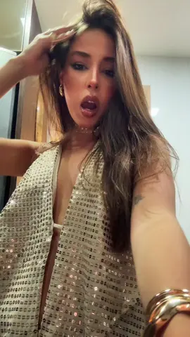e essa bolsa bizarra? @Ázulli 🥹👏🏻