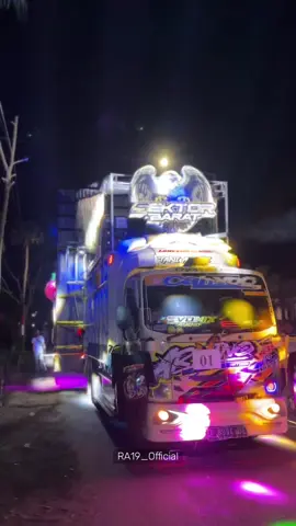 Evonix Audio Finish karnaval Pandansari Poncokusumo . . #karnavalsoundsystem #karnaval2025 #karnavalpandansariponcokusumo #evonixaudio #evonixofficial @𝙃𝙖𝙣𝙨 𝙡𝙞𝙜𝙝𝙩𝙞𝙣𝙜 